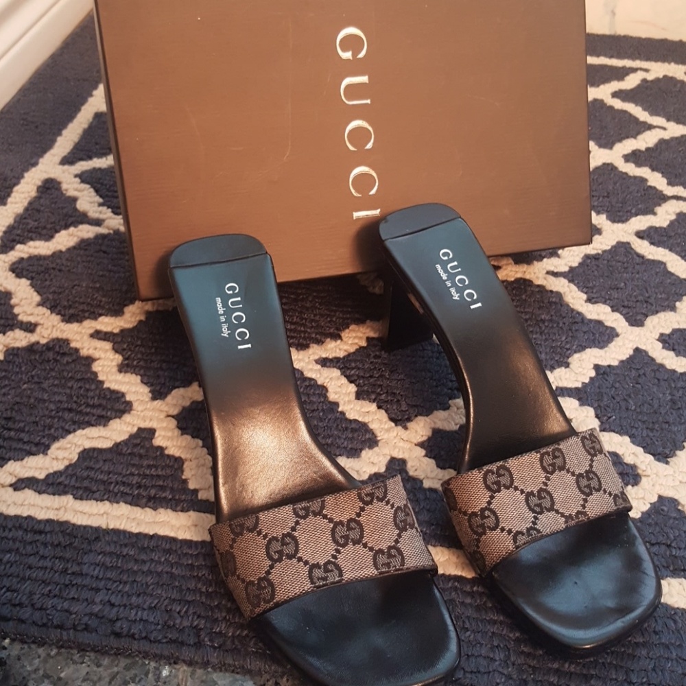 Gucci shoes only - Picture 2 of 4